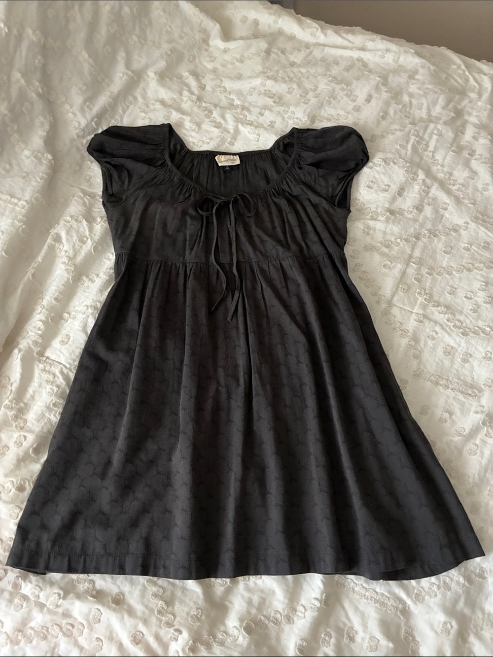 Universal Thread Black Short-Sleeve Empire-Waist Mini Dress